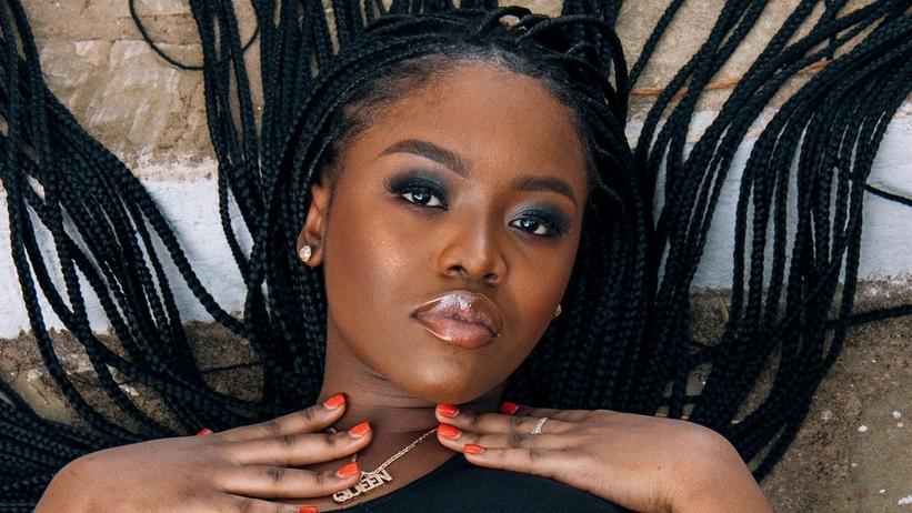 Herbal Tea & White Sofas: Ghanaian Singer Gyakie (Literally) Brings A Taste Of Home With Her Everywhere She Goes